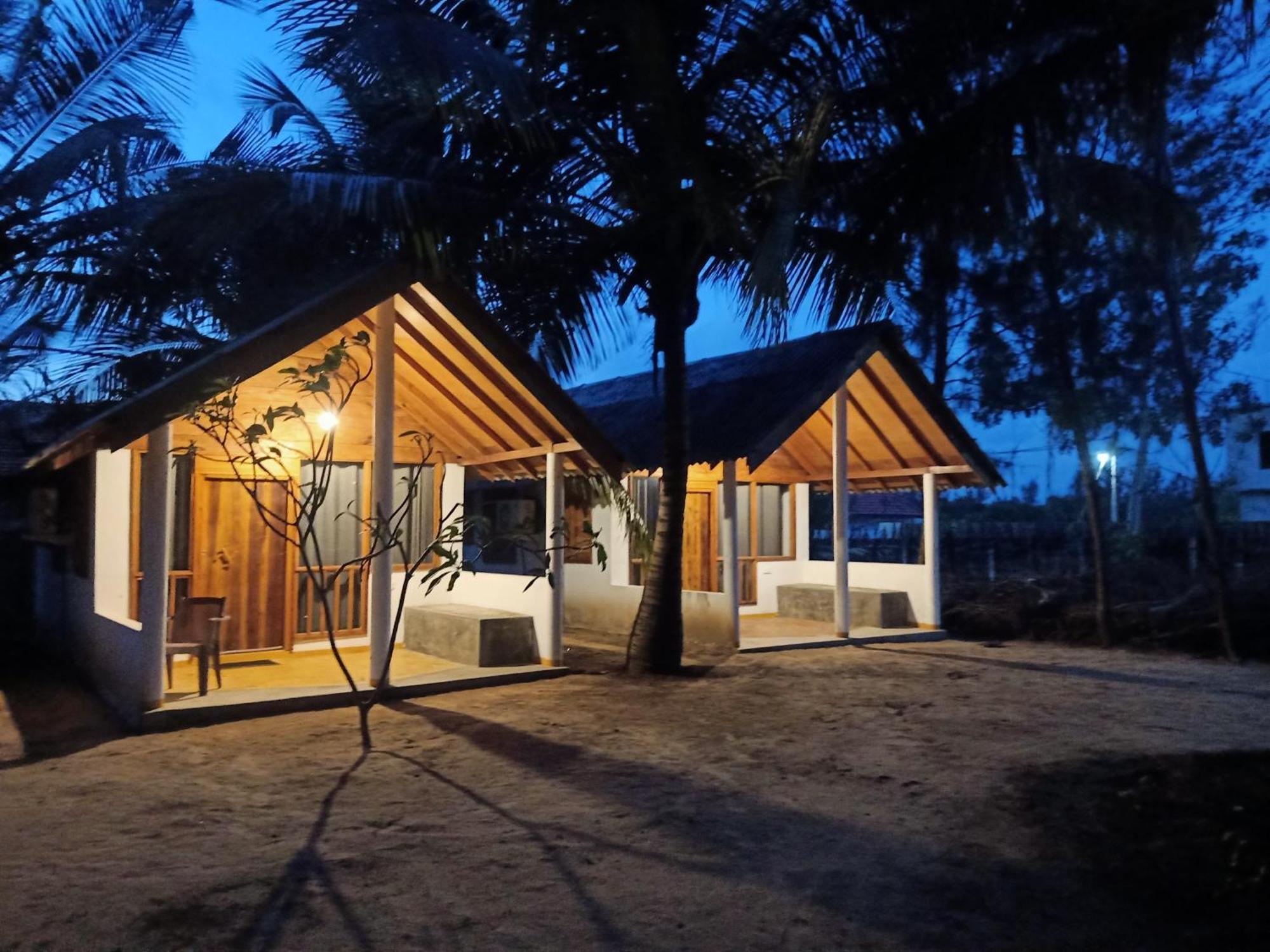 Sand Dune Beach Resort & Surf Camp آروغام المظهر الخارجي الصورة