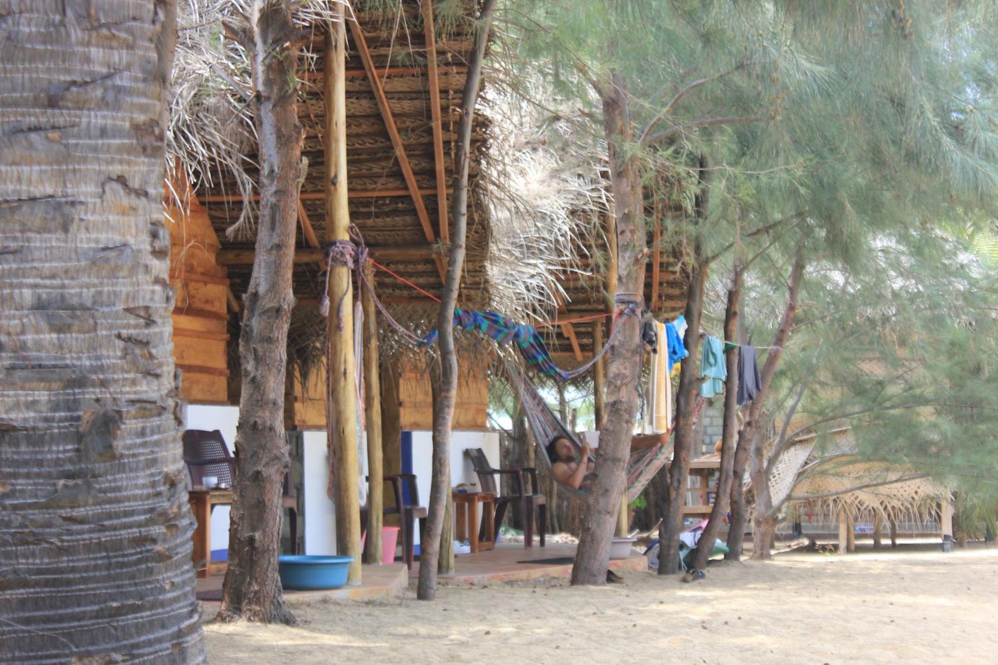 Sand Dune Beach Resort & Surf Camp آروغام المظهر الخارجي الصورة