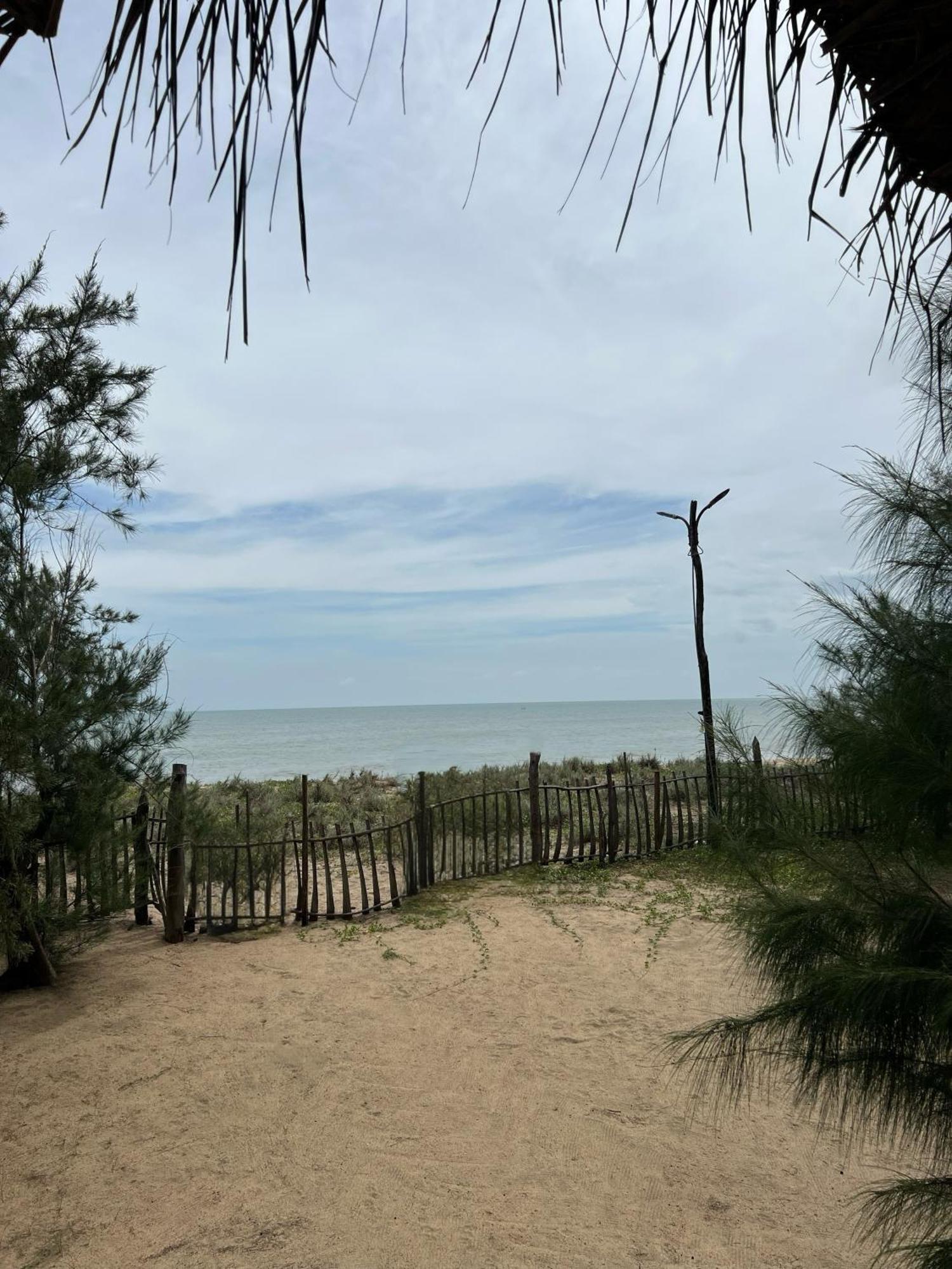 Sand Dune Beach Resort & Surf Camp آروغام المظهر الخارجي الصورة