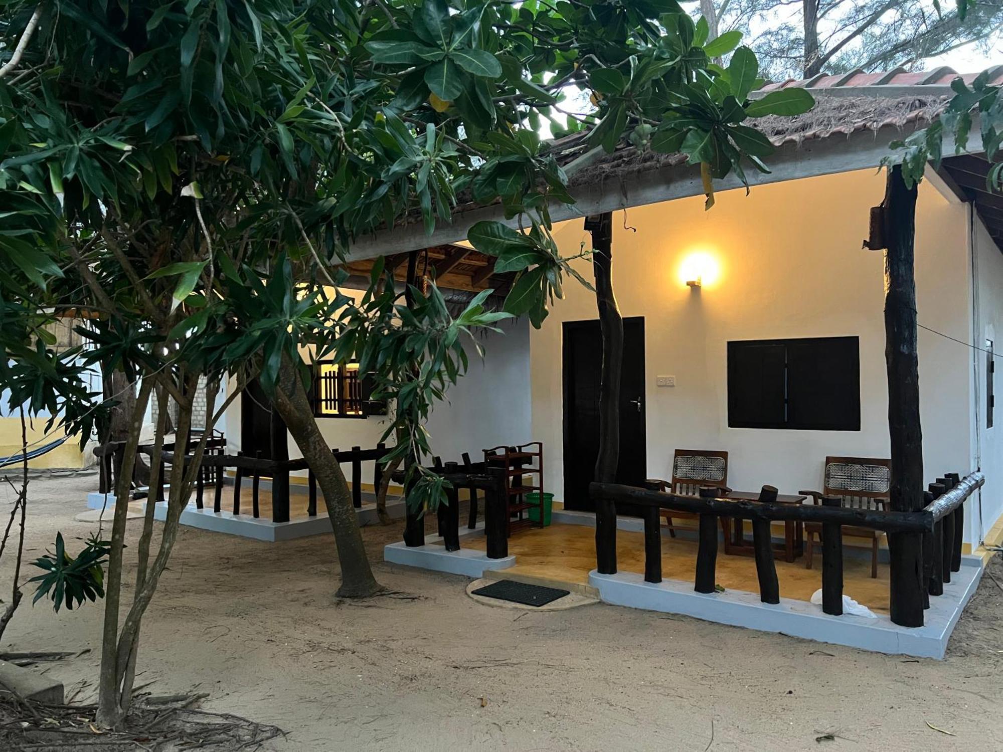 Sand Dune Beach Resort & Surf Camp آروغام المظهر الخارجي الصورة