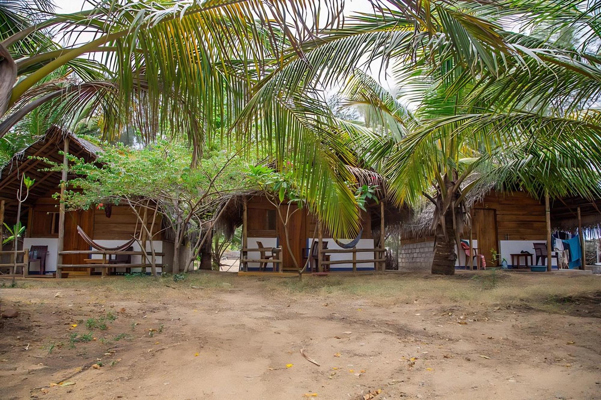 Sand Dune Beach Resort & Surf Camp آروغام المظهر الخارجي الصورة